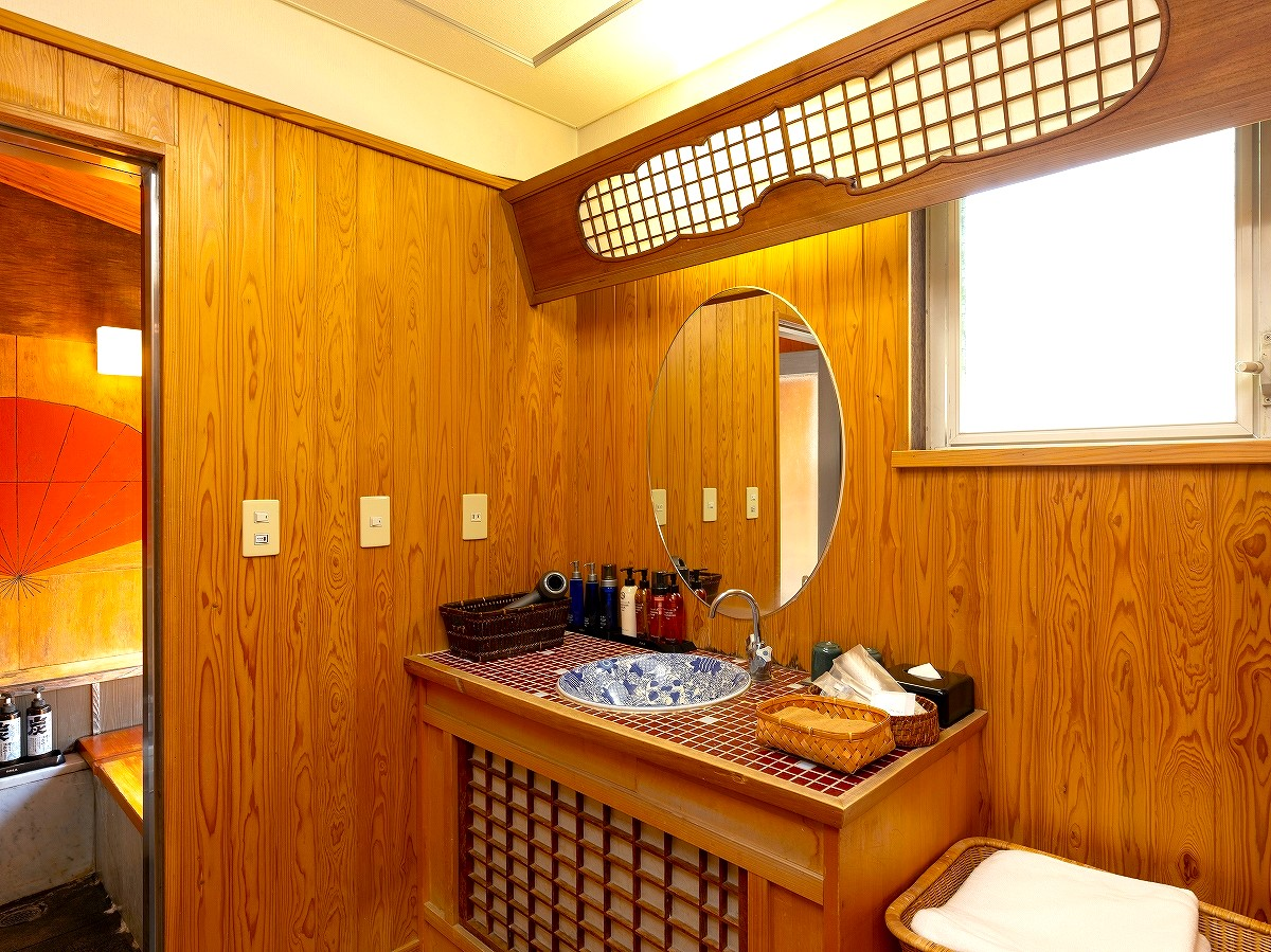 湯けむりの里東屋